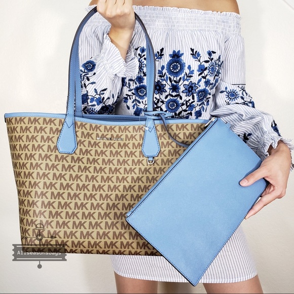 Michael Kors Handbags - NWT Michael Kors MK Candy Large Reversible Tote
